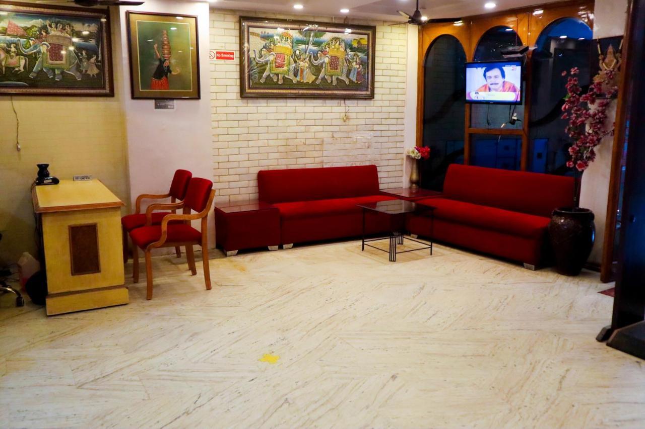 Hotel India International New Delhi Bagian luar foto