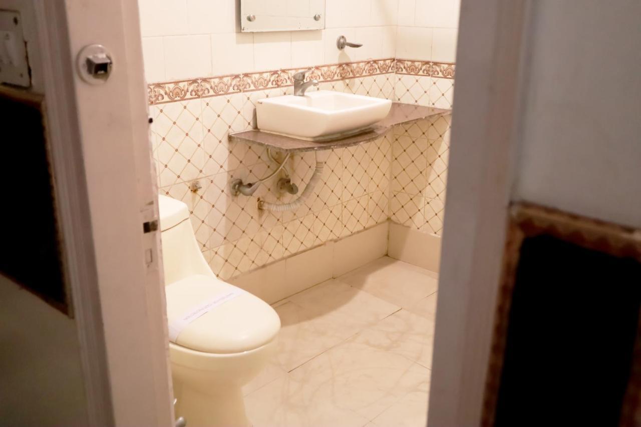 Hotel India International New Delhi Bagian luar foto