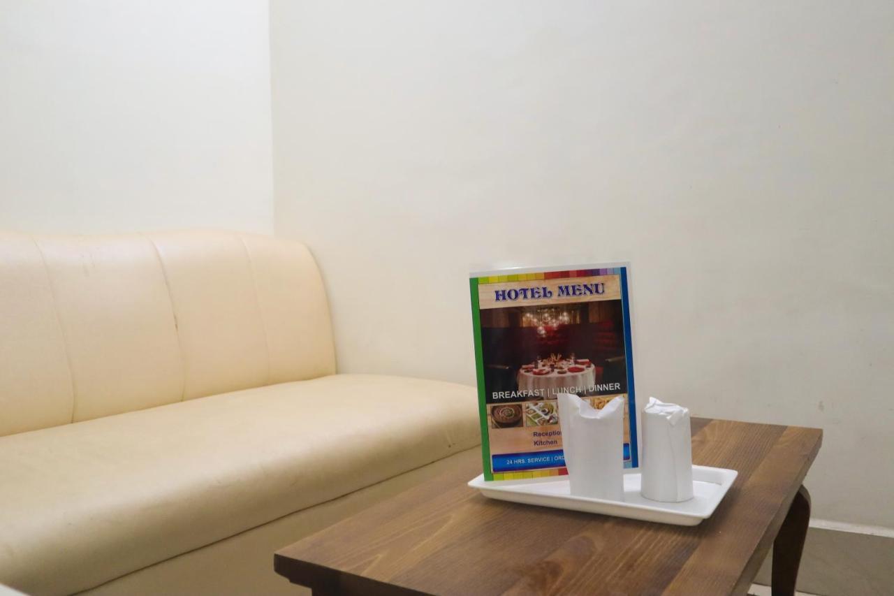 Hotel India International New Delhi Bagian luar foto