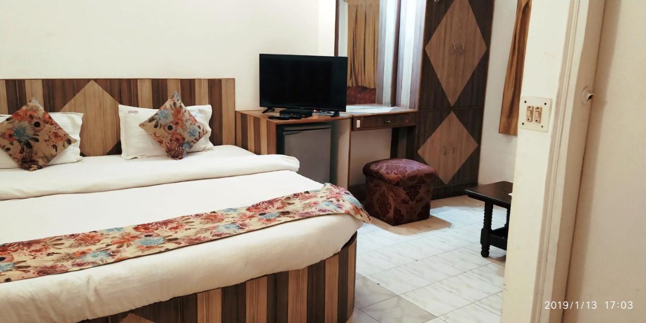 Hotel India International New Delhi Bagian luar foto