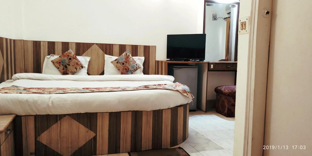 Hotel India International New Delhi Bagian luar foto