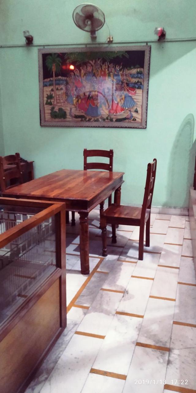 Hotel India International New Delhi Bagian luar foto