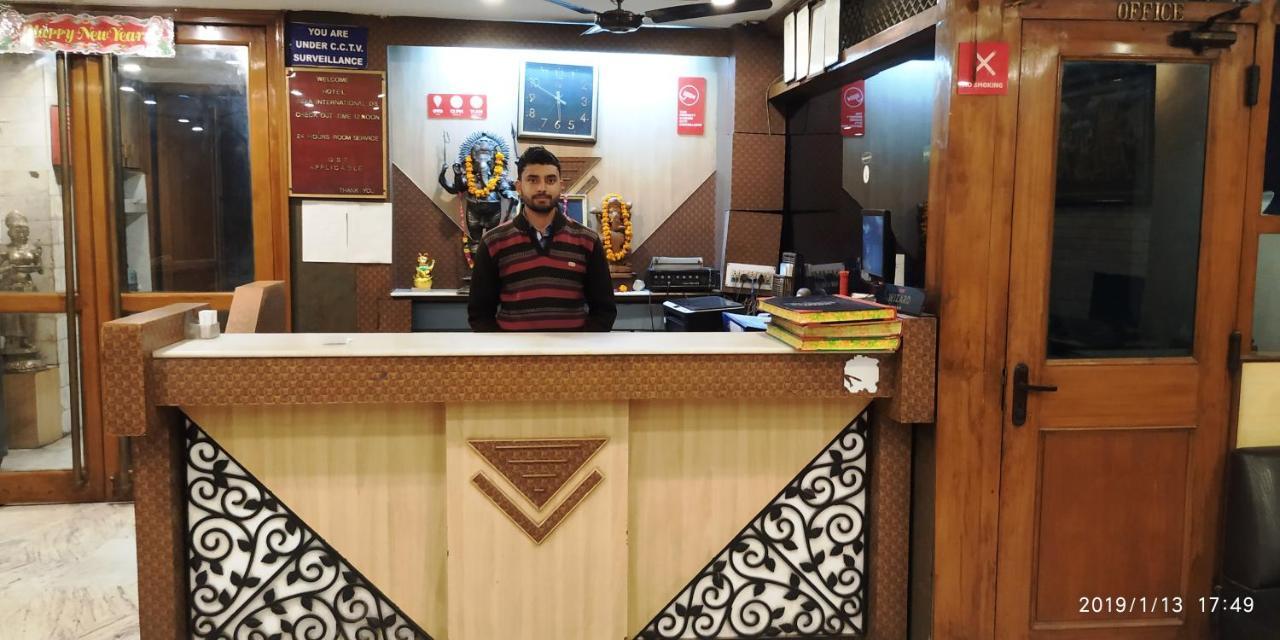 Hotel India International New Delhi Bagian luar foto